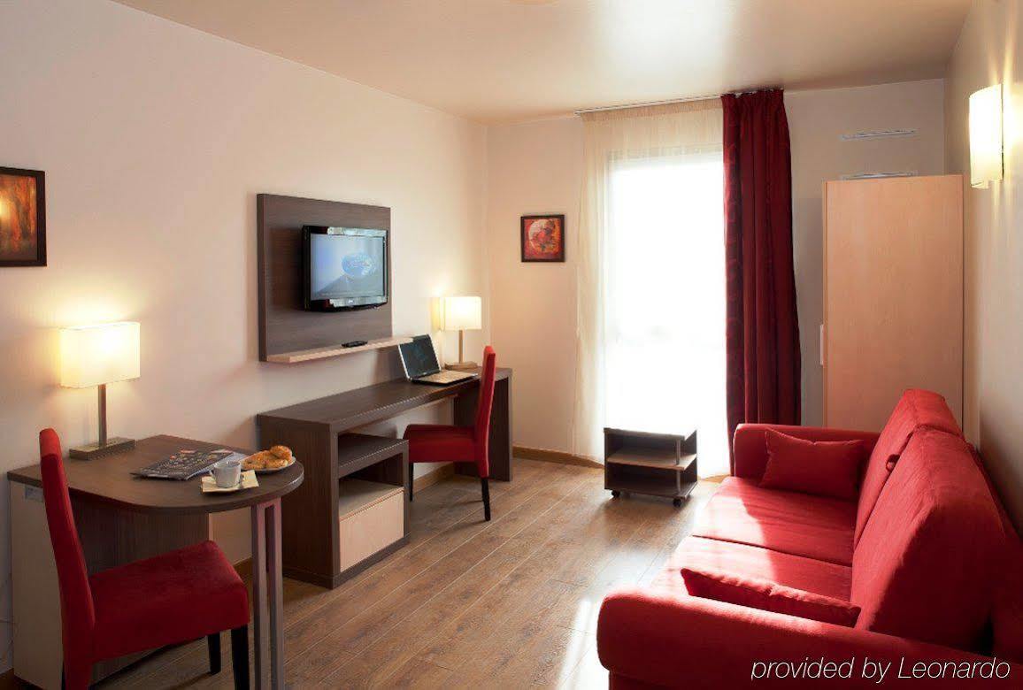 Villa Val Senart 1Ere Avenue Quincy-sous-Sénart Rom bilde